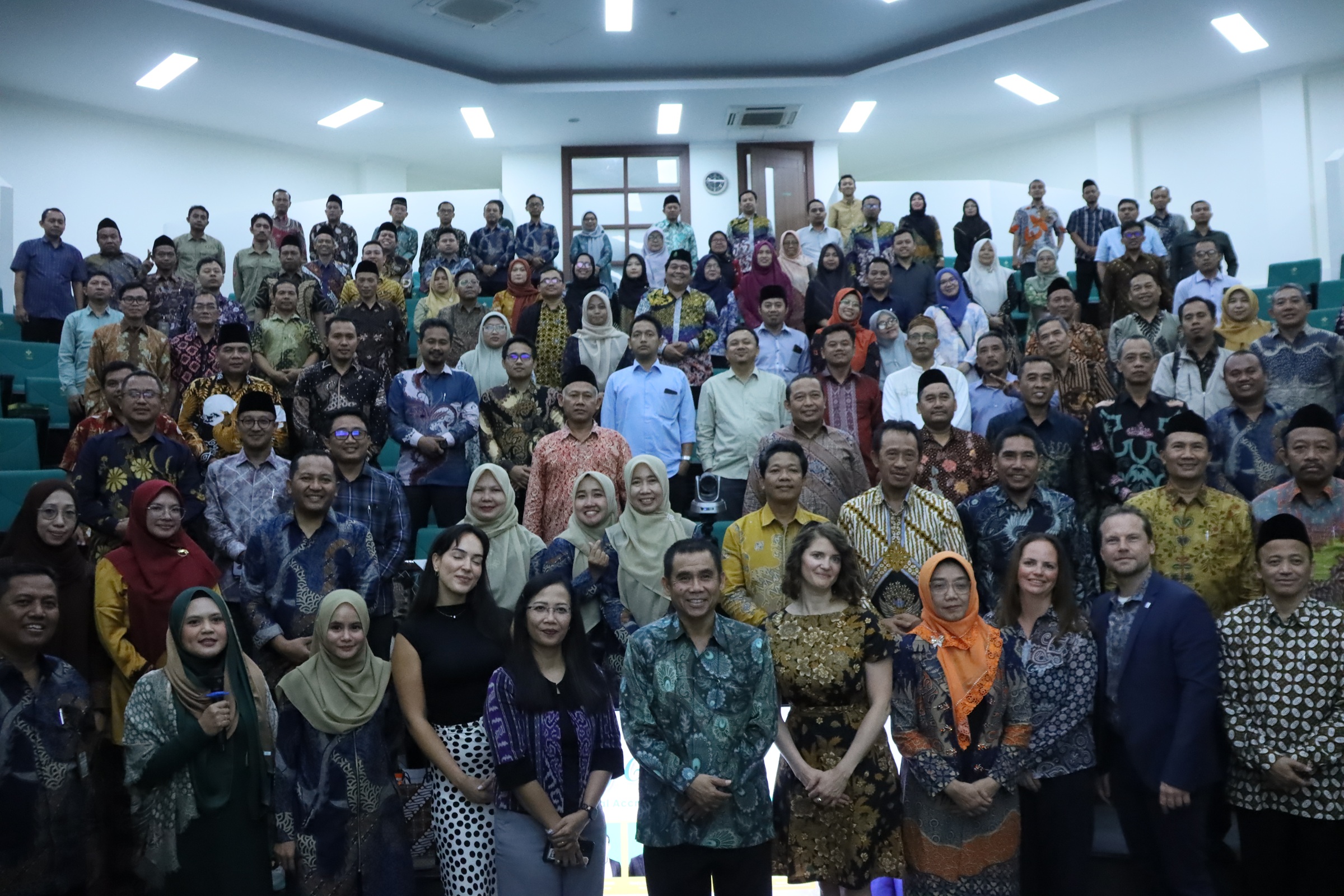 Prodi PBA FTIK UIN Walisongo Sukses Jalani Visitasi Akreditasi Internasional ACQUIN